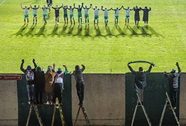Vondroušův snímek fanoušků Bohemky bodoval v soutěži Istanbul Photo Awards