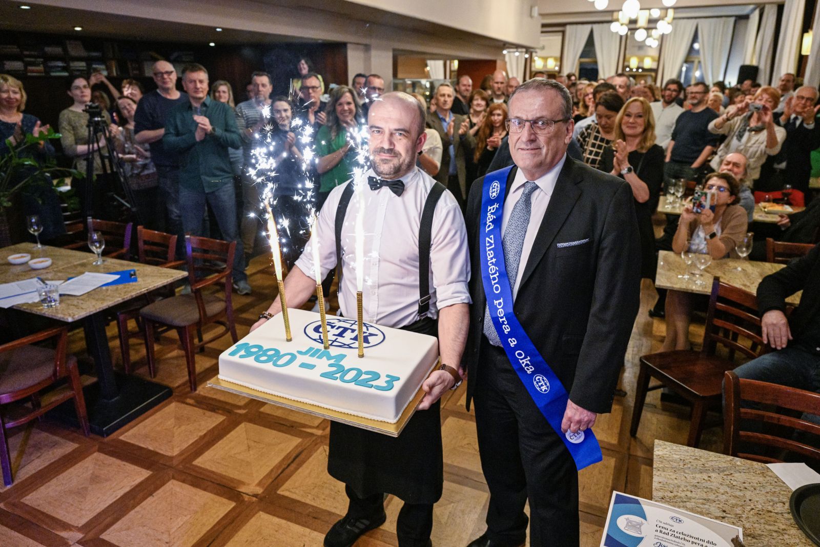 Zlaté pero ČTK získal Karel Čapek, vyznamenán byl i končící ředitel Majstr
          